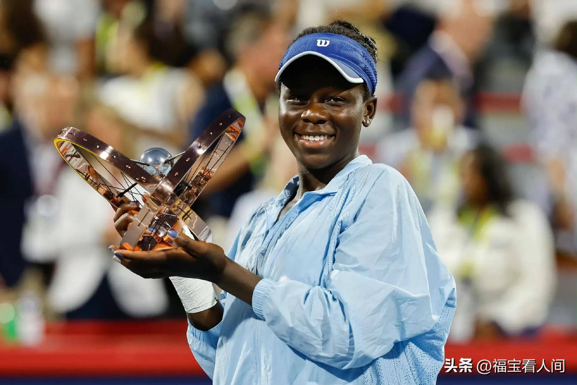 开云体育-关于从大坂直美在加拿大队比赛中出色防守到上海海港冲刺阶段豪取连胜，比利亚雷亚尔手感冰凉备战意甲的信息